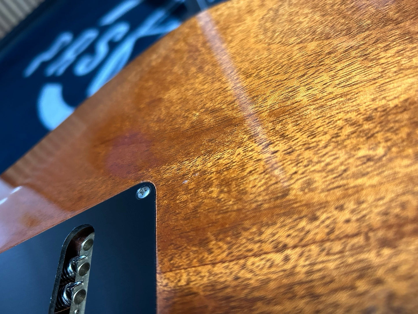 USA Custom 24 - 2021 Wood Library Blue Fade 10 Top