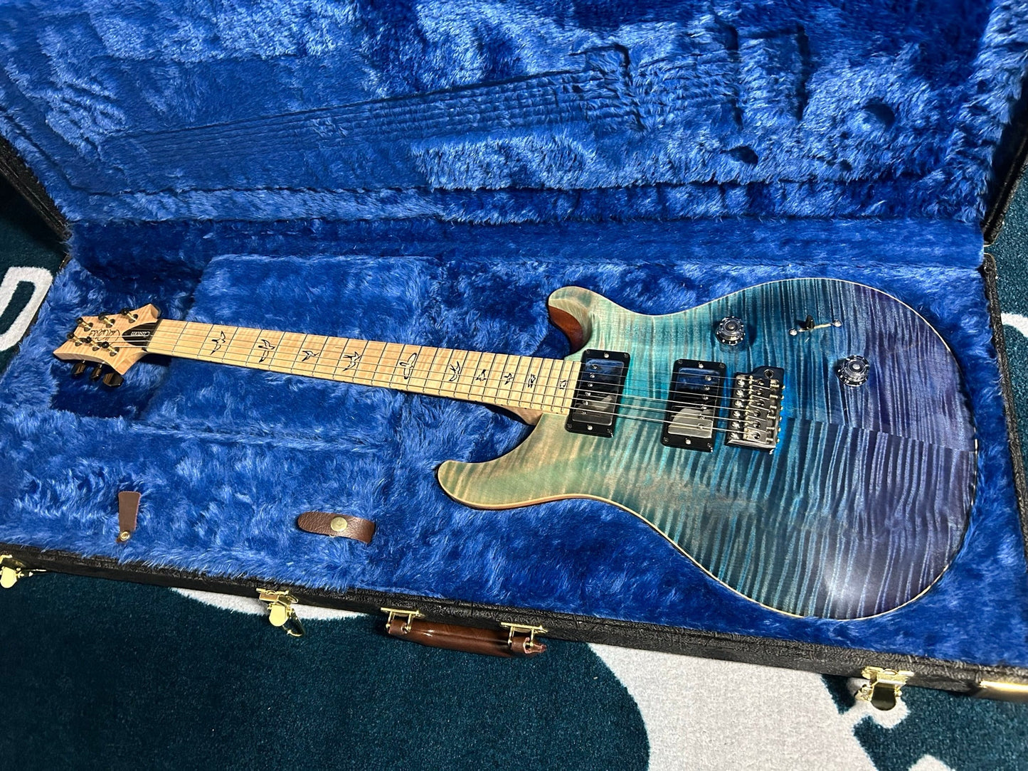 USA Custom 24 - 2021 Wood Library Blue Fade 10 Top