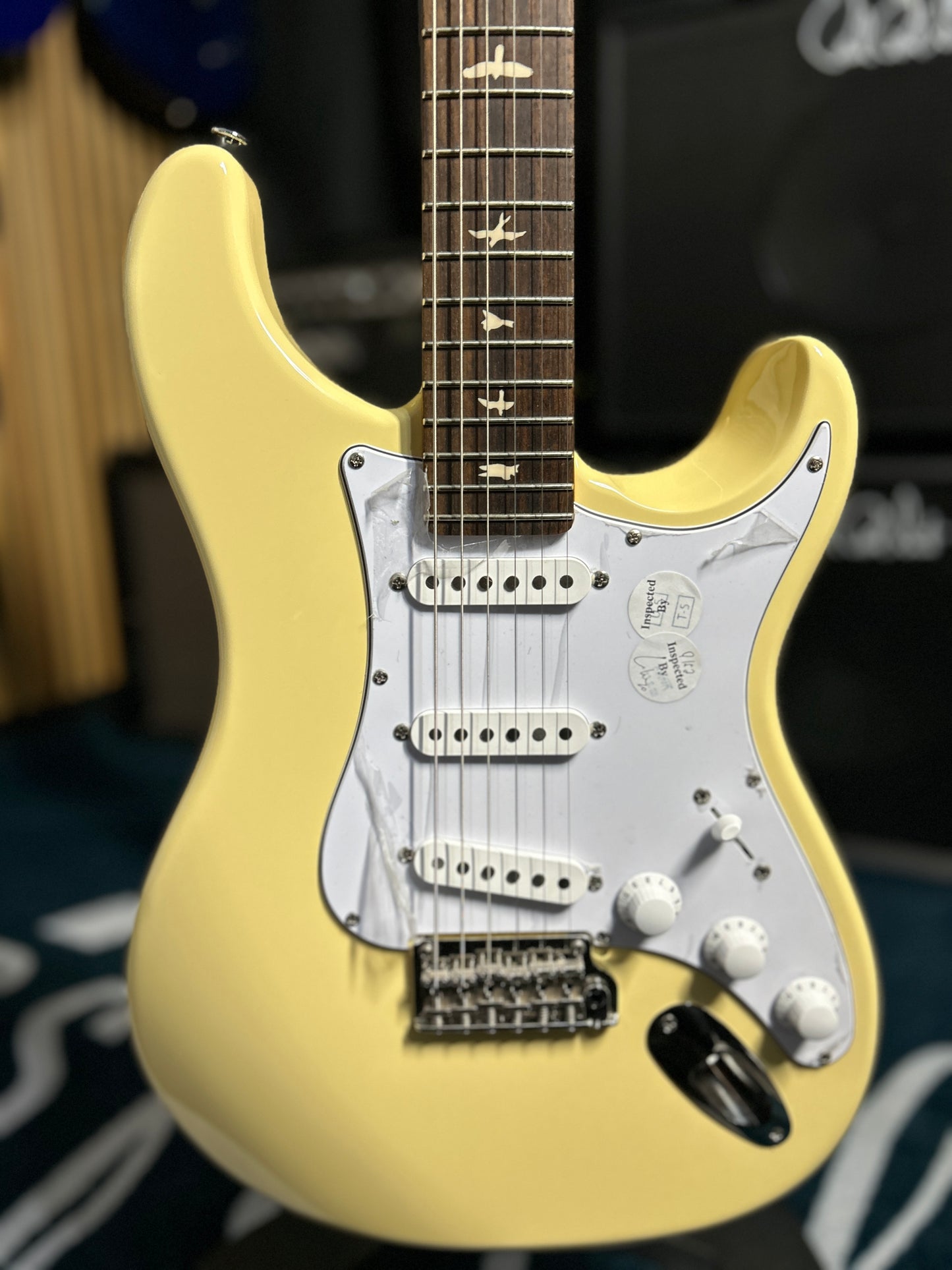 SE Silver Sky - Moon White