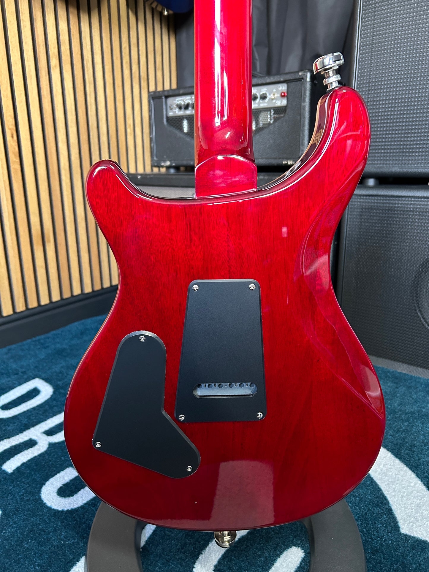 SE Custom 24 - Charcoal Cherry Fade Limited Edition