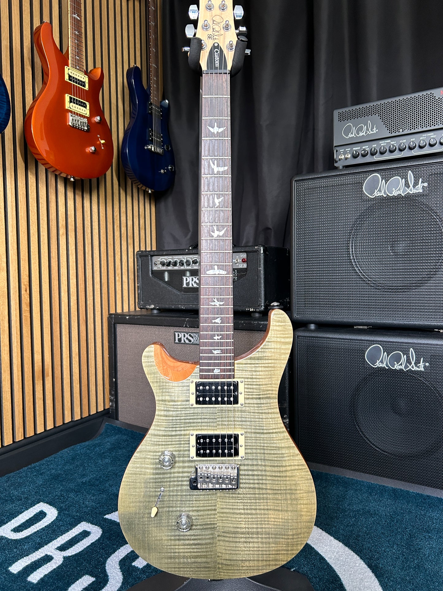 SE Custom 24 - Trampas Green (left hand)