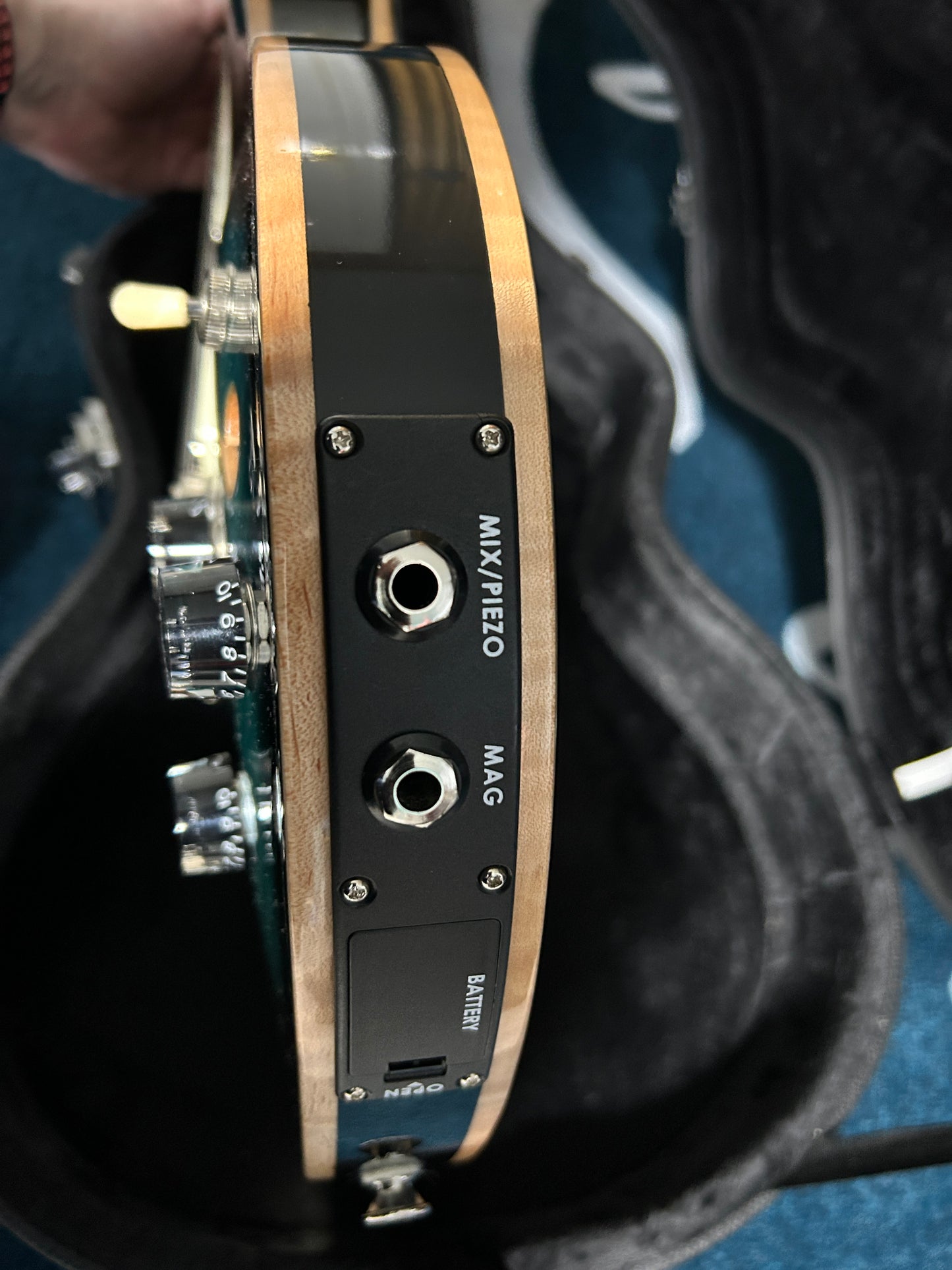 SE Hollowbody II Piezo - Peacock Blue Burst