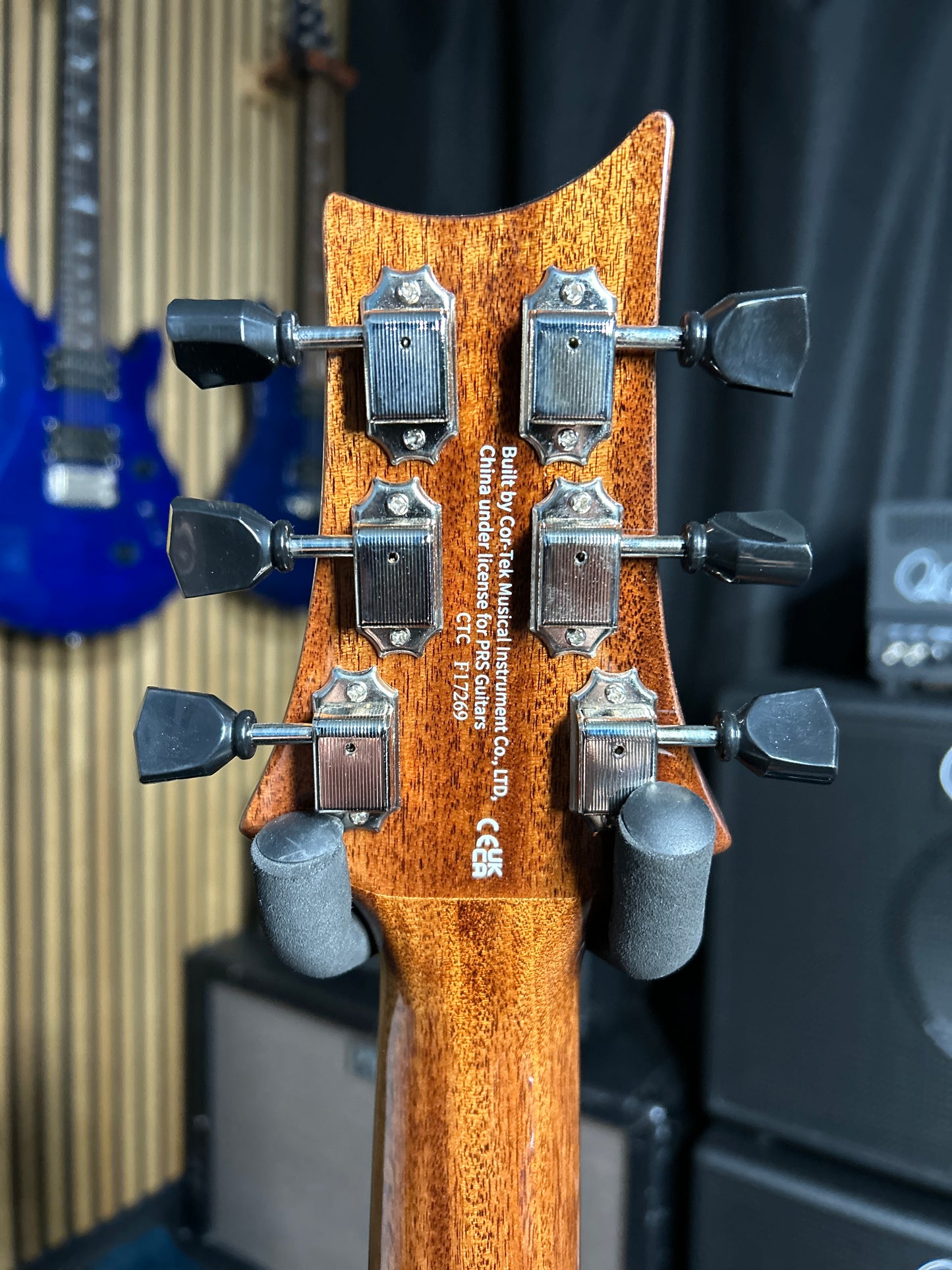 Acoustic SE Tonare P50E - Natural with Black / Gold Burst