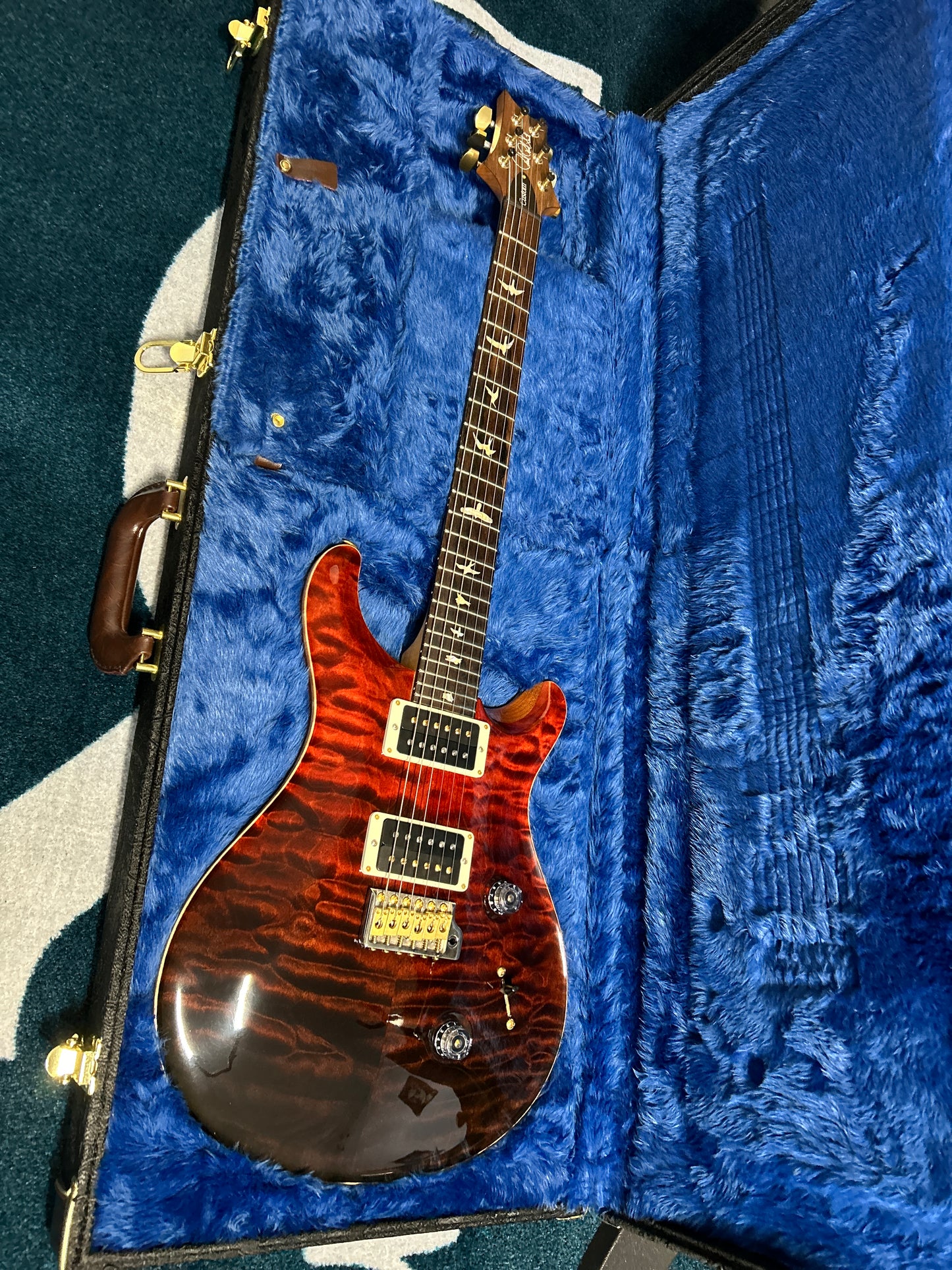 USA Custom 24 - 2020 Wood Library Fire Red Fade - 10 Top
