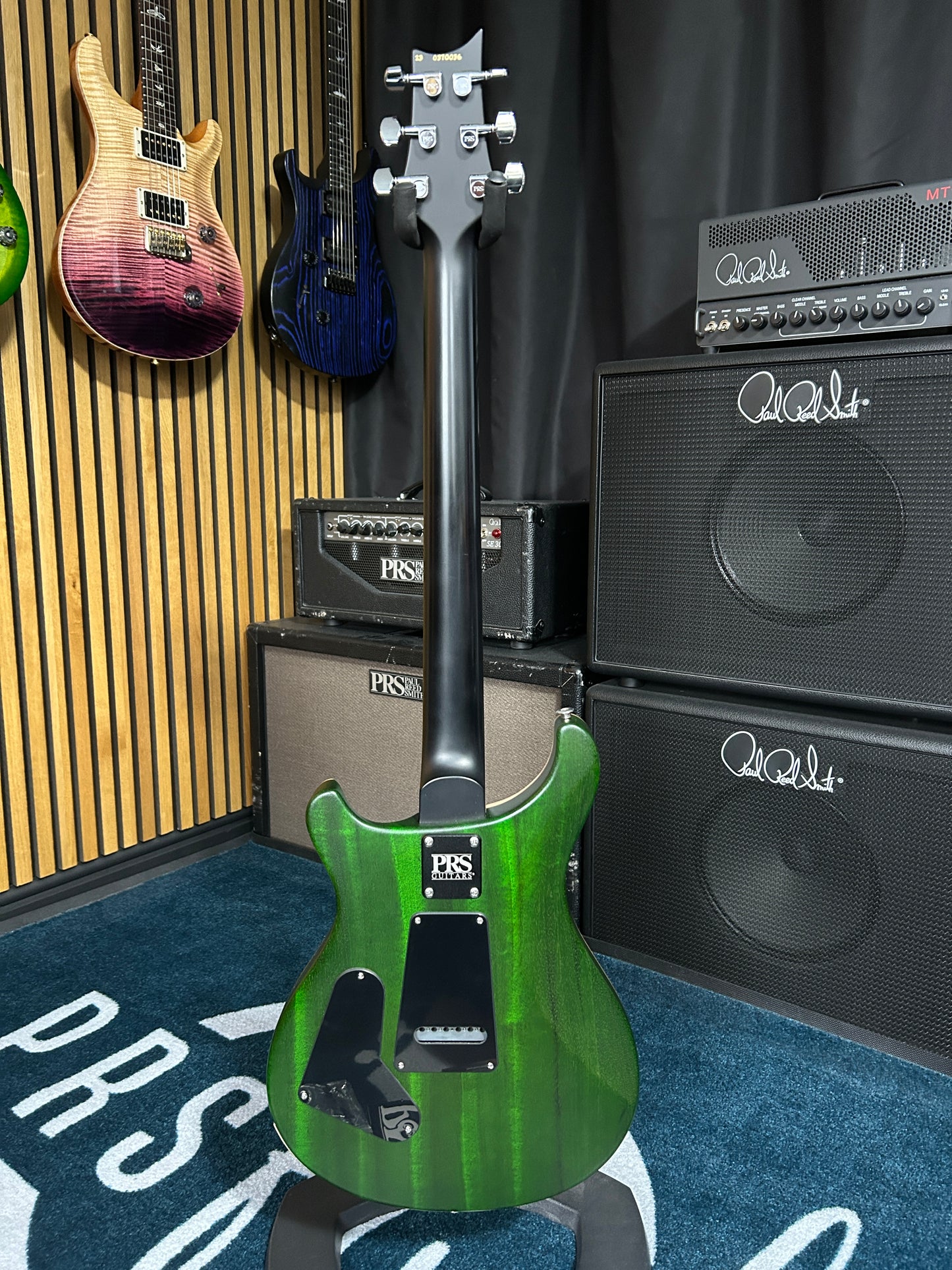 CE 24 - Grey Black Jade Burst Flame